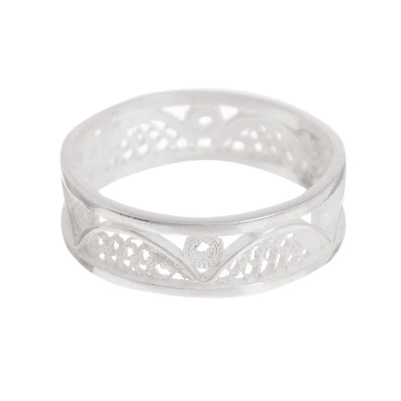 NOVICA Glistening Arcs, Sterling silver filigree band ring