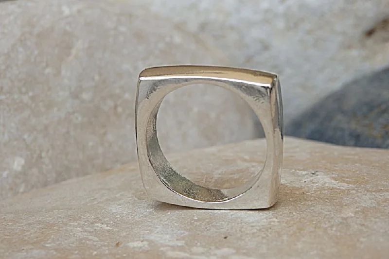 Square Band Ring