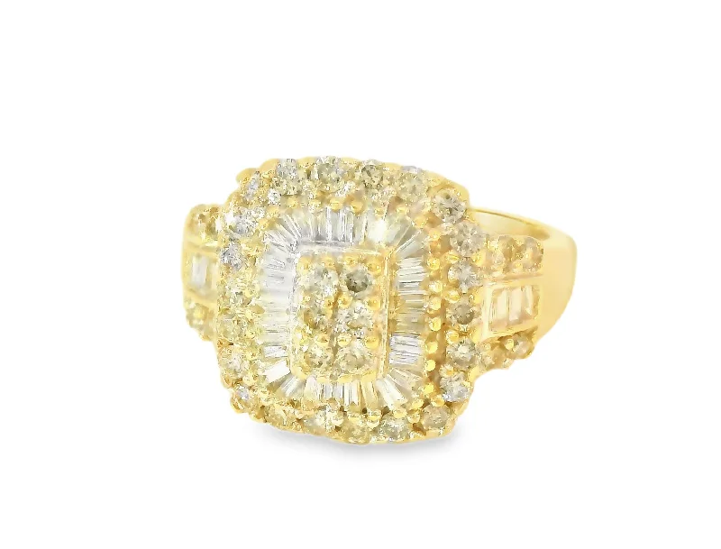 Gorgeous Estate 14K Yellow Gold Baguette Diamond Cocktail Band Ring