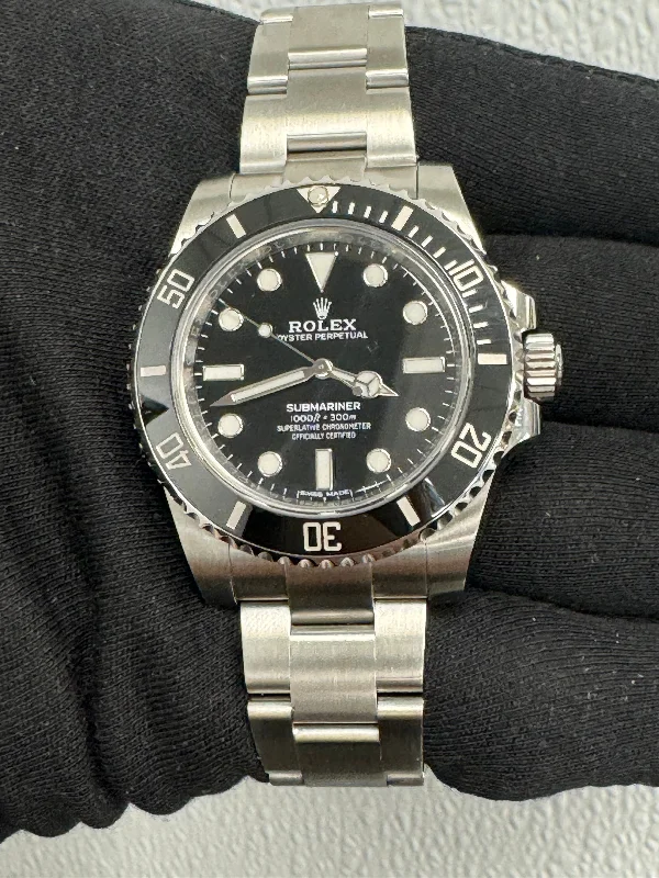 Rolex Submariner Stainless Steel 40mm Black Dot Dial Watch Reference #: 114060