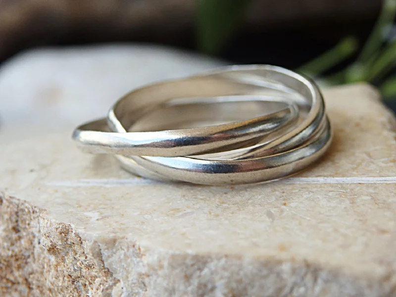 Triple band ring