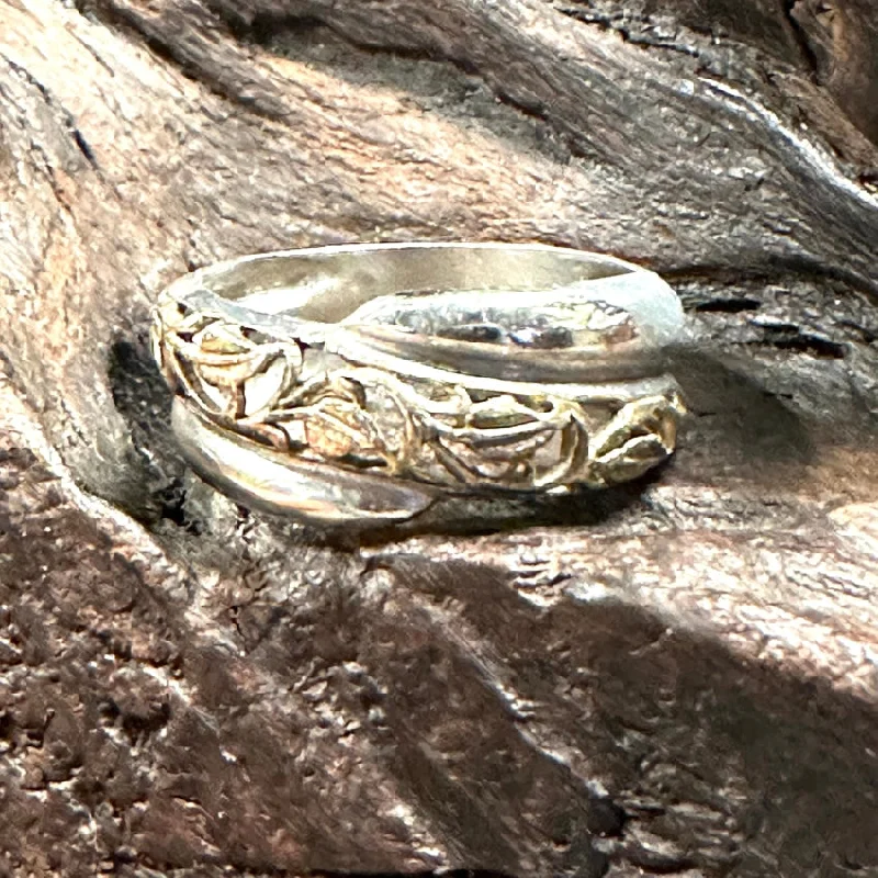 Lacy Sterling Silver Band Ring Size 7