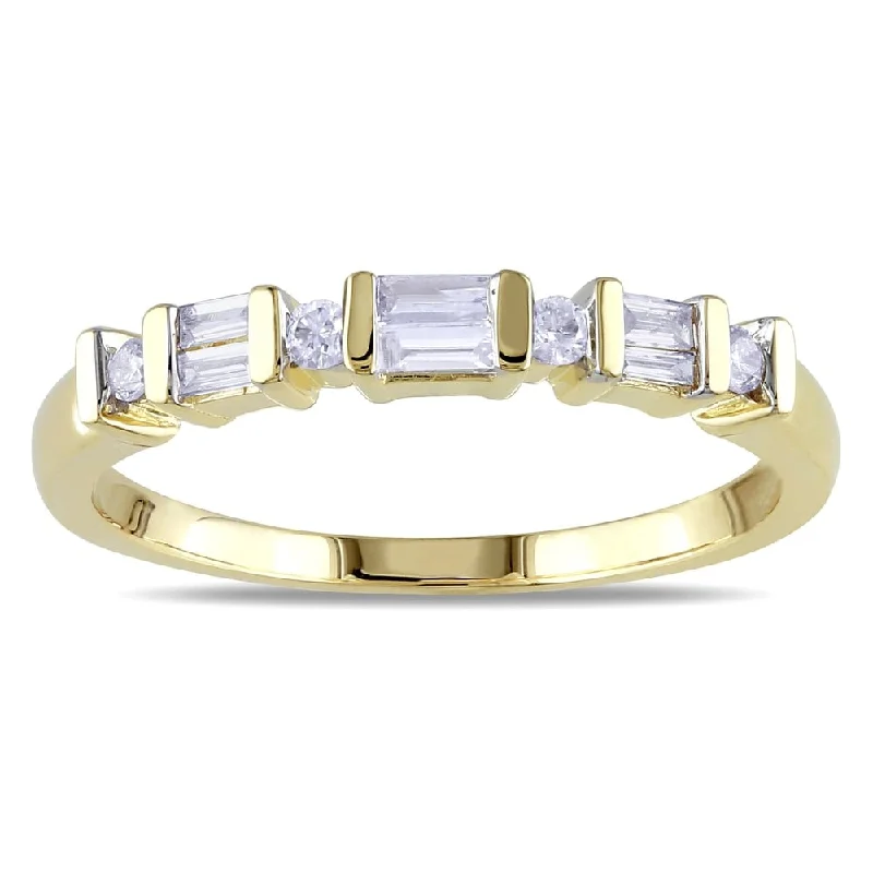 Miadora 10k Yellow Gold 1/5ct TDW Parallel Baguette and Round Diamond Stackable Anniversary Band Ring(G-H, I2-I3)